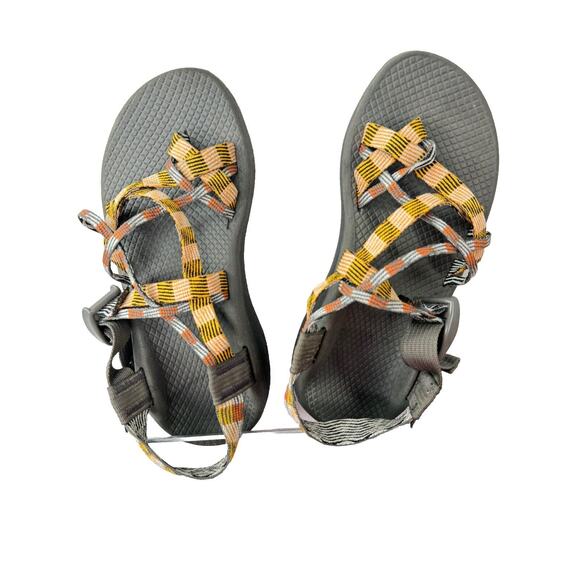 Chaco Cloud Strappy Outdoor Sport Hiking Women's Size 6 Sandals‎ Yellow - Picture 1 of 12